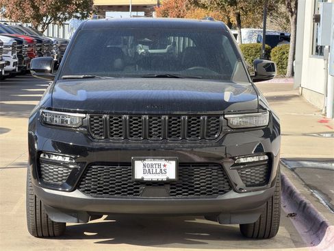 New 2025 Jeep Grand Cherokee Limited w/ Black Appearance Package image 3