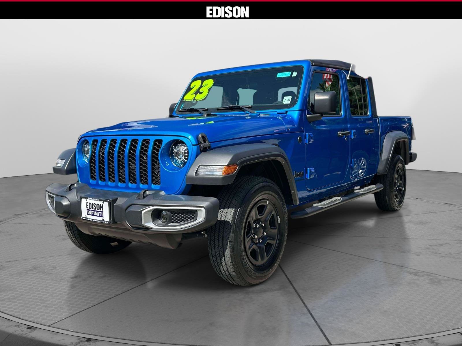 Used 2023 Jeep Gladiator Sport w/ Trailer Tow Package AWD/4WD image 2