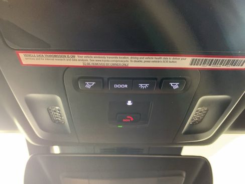 Used 2025 Toyota Camry XSE image 15