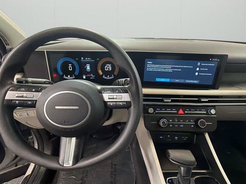 Certified 2025 Hyundai Tucson SE FWD image 20