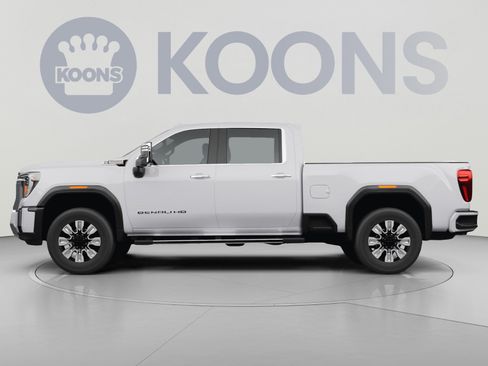 New 2026 GMC Sierra 2500 Denali w/ Denali Reserve Package AWD/4WD image 2