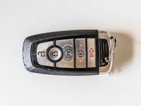 Used 2024 Ford Expedition XLT RWD image 39