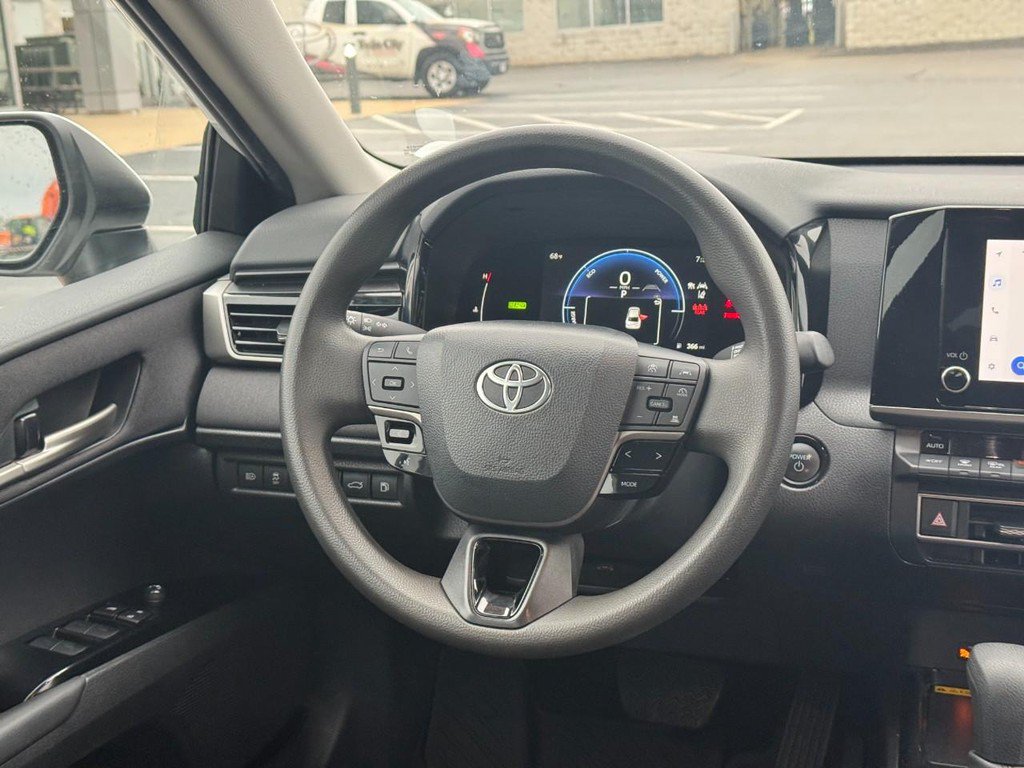 Certified 2025 Toyota Camry LE FWD image 14