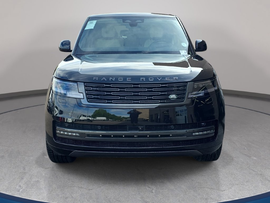 New 2027 Land Rover Range Rover Long Wheelbase SE AWD/4WD image 2