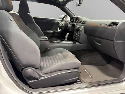 Used 2012 Dodge Challenger R/T RWD image 15
