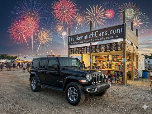 Used 2020 Jeep Wrangler Unlimited Sahara AWD/4WD image 1