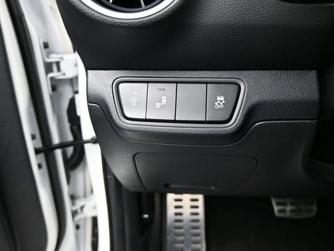 Used 2024 Kia Forte GT-Line image 32