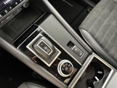 Used 2024 Mitsubishi Outlander SE FWD image 23