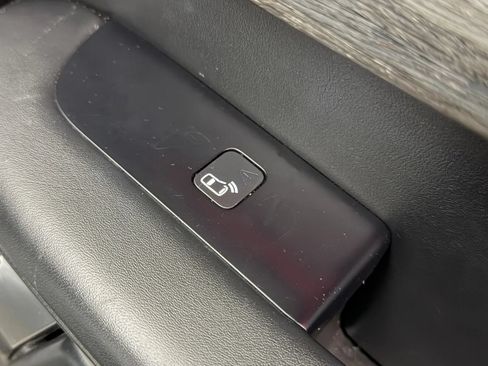 Used 2019 Land Rover Discovery HSE Luxury AWD/4WD image 49