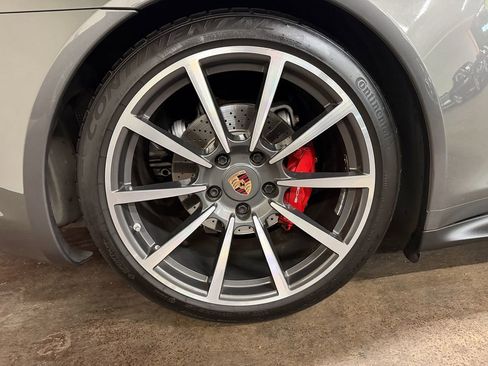 Used 2013 Porsche 911 Carrera 4S image 22