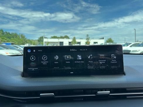 Used 2024 Genesis GV70 2.5T w/ Select Package AWD/4WD image 24