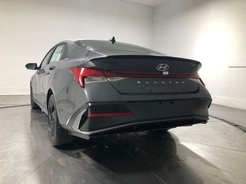 New 2026 Hyundai Elantra SEL Sport Premium FWD image 5