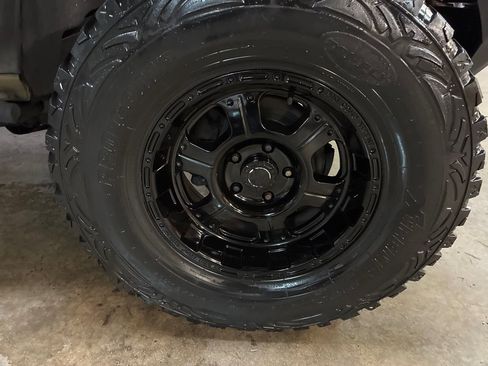 Used 2013 Jeep Wrangler Unlimited Rubicon image 3