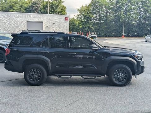 Used 2026 Toyota 4Runner SR5 RWD image 8