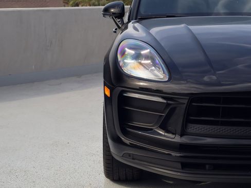 New 2026 Porsche Macan image 12