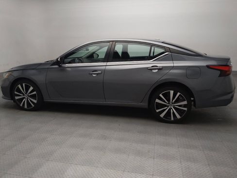 Used 2020 Nissan Altima 2.5 SR AWD/4WD image 3