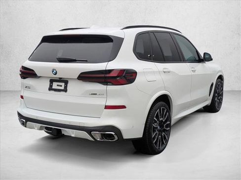 New 2026 BMW X5 xDrive40i w/ M Sport Package image 2