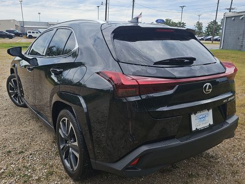 Used 2024 Lexus UX 250h AWD w/ Premium Package image 6