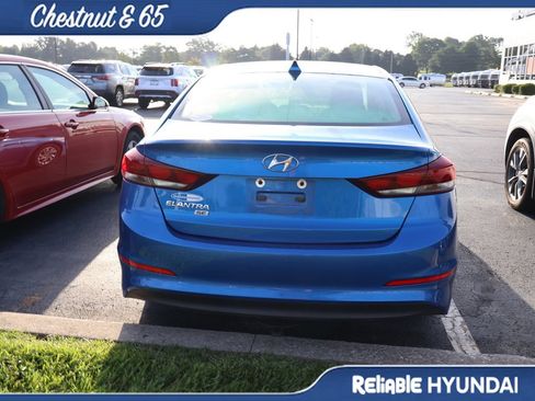 Used 2017 Hyundai Elantra SE FWD image 19