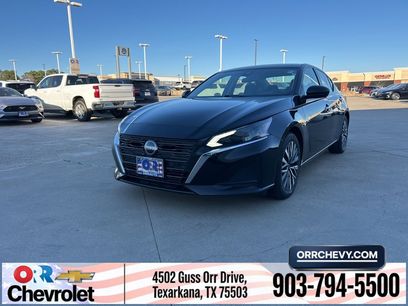 Used 2024 Nissan Altima 2.5 SV