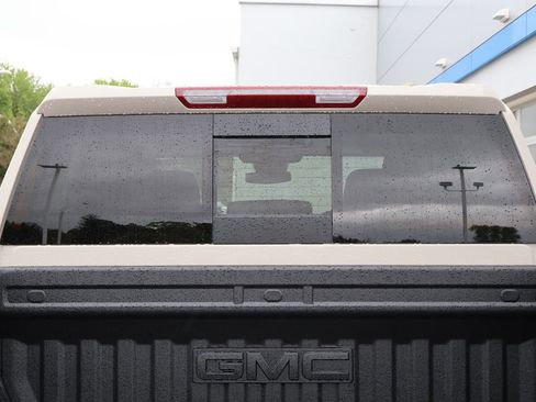 New 2026 GMC Sierra 2500 SLE w/ Preferred Package AWD/4WD image 35