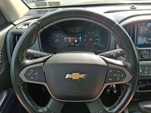 Used 2018 Chevrolet Colorado Z71 w/ LPO, Premium Interior Package AWD/4WD image 17