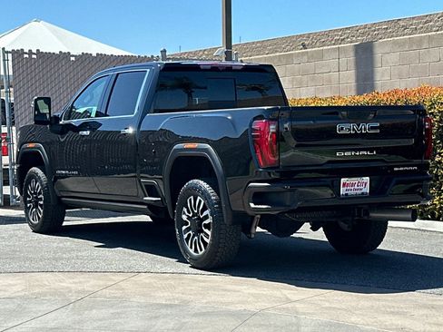 Certified 2025 GMC Sierra 2500 Denali Ultimate AWD/4WD image 6