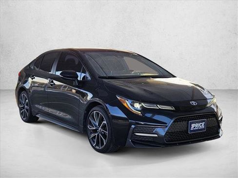 Used 2021 Toyota Corolla SE image 3