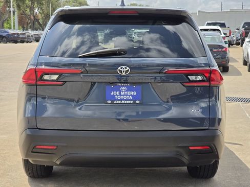 Used 2025 Toyota Grand Highlander FWD image 8