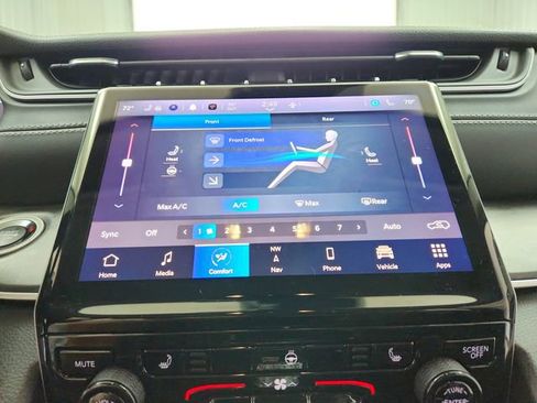 Used 2022 Jeep Grand Cherokee L Limited image 32