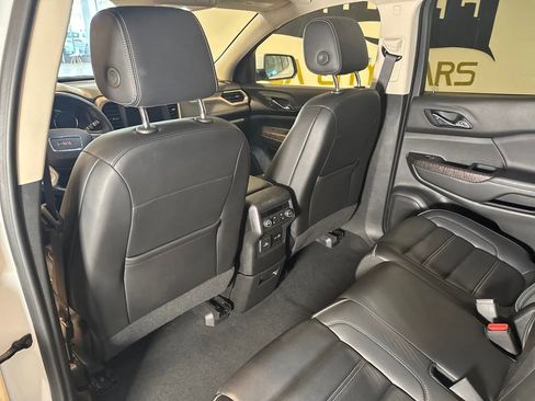 Used 2023 GMC Acadia Denali image 15