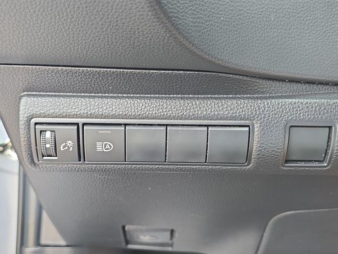 Used 2022 Toyota Corolla LE FWD image 26