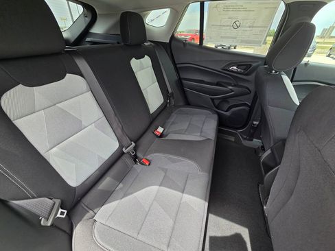 New 2026 Chevrolet Trax LS w/ LS Convenience Package FWD image 26