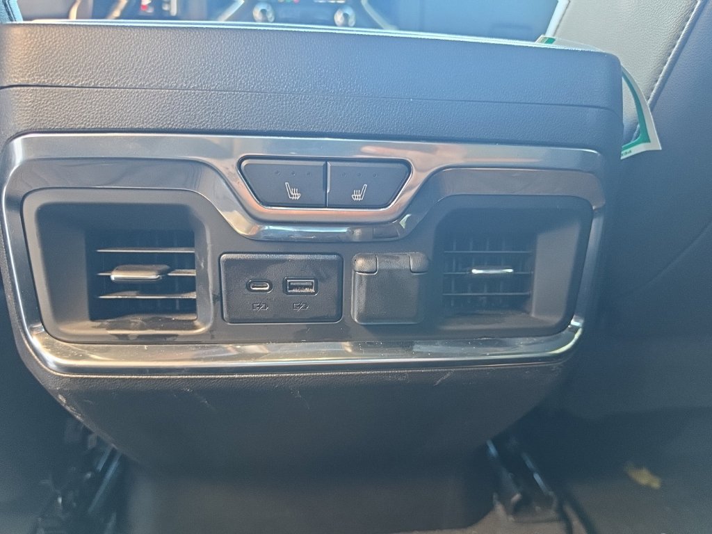 Used 2020 GMC Sierra 1500 AT4 w/ AT4 Premium Package AWD/4WD image 14