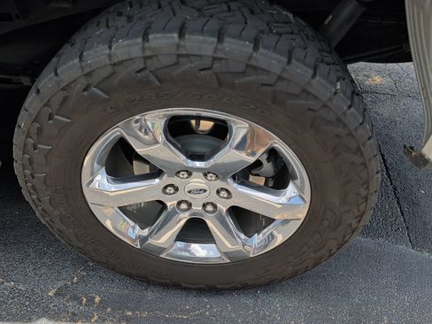 Used 2022 Ford F150 Lariat w/ Max Trailer Tow Package AWD/4WD image 6
