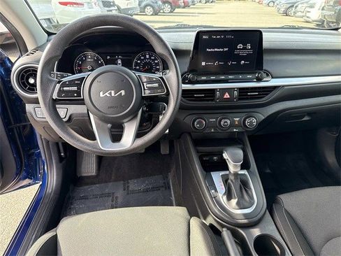 Used 2023 Kia Forte LXS w/ LXS Technology Package image 17