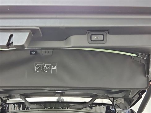 Used 2023 Land Rover Discovery S R-Dynamic image 57