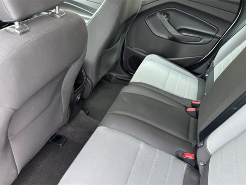 Used 2019 Ford Escape S image 5