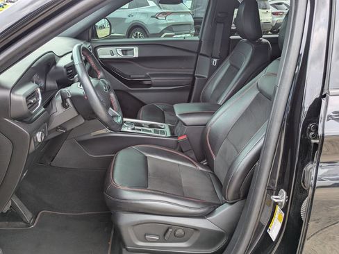 Used 2022 Ford Explorer ST-Line RWD image 7
