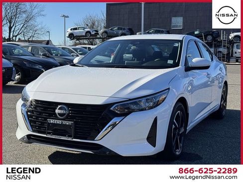 Used 2025 Nissan Sentra SV image 4