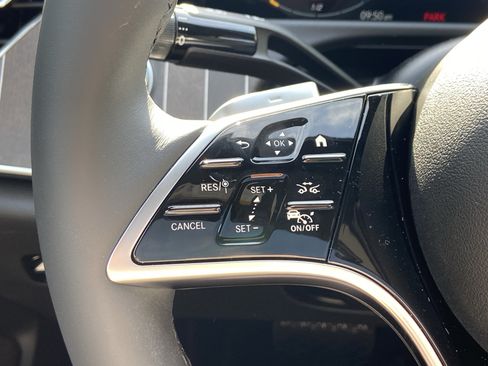 New 2026 Mercedes-Benz E 350 4MATIC Sedan image 26