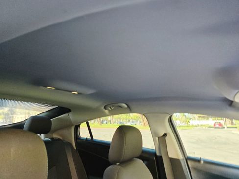 Used 2019 Chevrolet Volt LT image 30