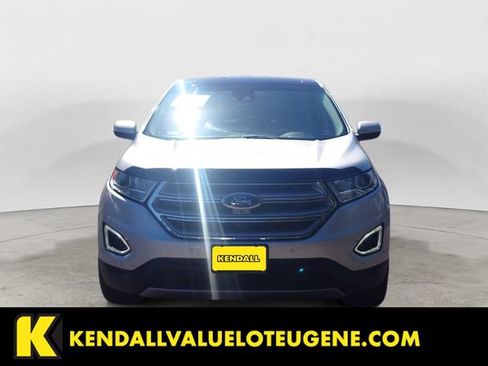 Used 2018 Ford Edge Titanium w/ Equipment Group 302A AWD/4WD image 8