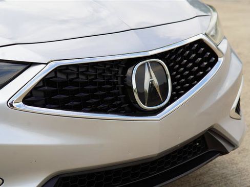 Used 2019 Acura ILX FWD image 25