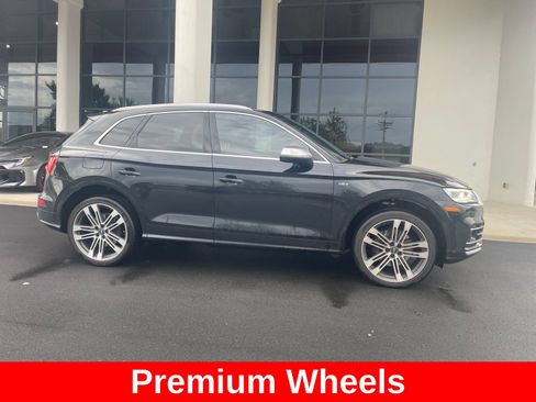 Used 2018 Audi SQ5 Prestige w/ Prestige Package AWD/4WD image 10