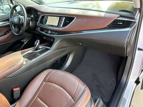 Certified 2021 Buick Enclave Avenir image 28