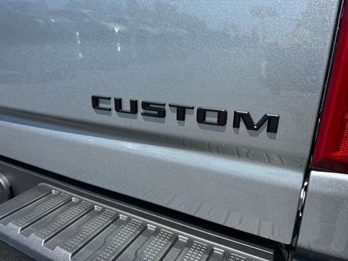 Used 2025 Chevrolet Silverado 2500 Custom w/ Custom Value Package image 11