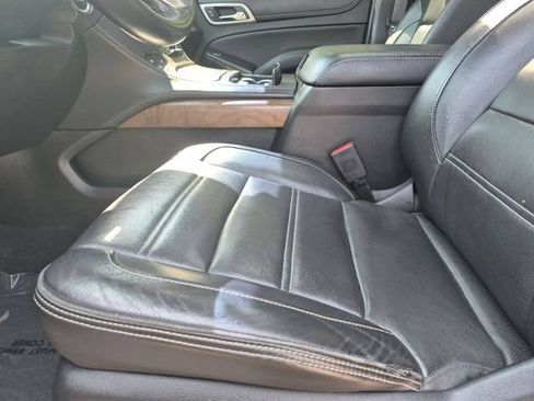 Used 2018 GMC Yukon Denali w/ Denali Ultimate Package AWD/4WD image 12