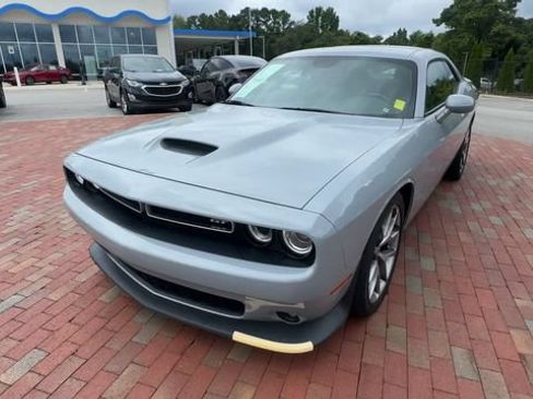 Used 2022 Dodge Challenger GT RWD image 6