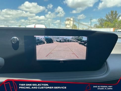 Used 2024 Buick Encore GX Preferred w/ Comfort Package AWD/4WD image 24